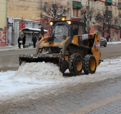Снег начали вывозить из центральной части Ижевска