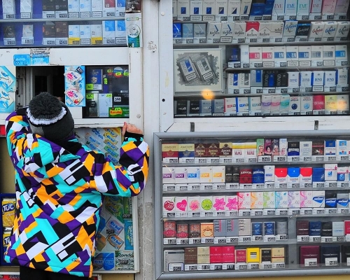 54 торговые точки в Удмуртии продавали табачную продукцию вблизи школ