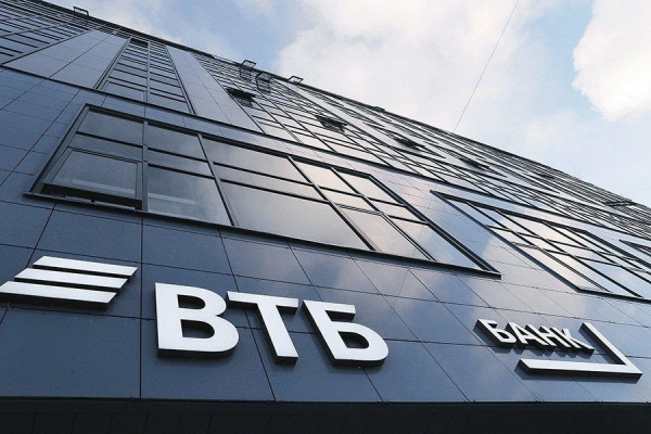 ВТБ увеличивает лимиты на переводы через СБП