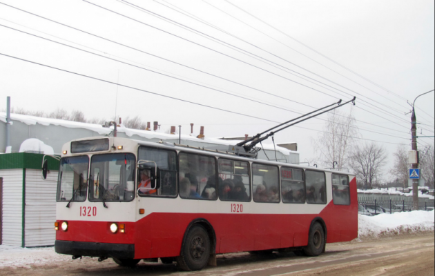 Движение троллейбусов по улице Клубной в Ижевске временно прекращено 
