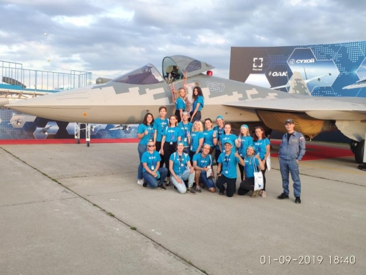 Набор волонтеров для работы на авиасалоне МАКС-2021 продолжается