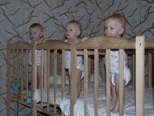 Три семьи с тройнями в Удмуртии получили субсидию 2,9 млн рублей на покупку жилья 