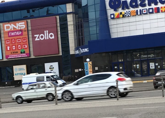 Посетителей нескольких торговых центров эвакуировали в Ижевске