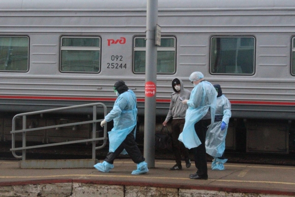 На вокзале в Глазове медики встретили вернувшегося из Москвы глазовчанина 