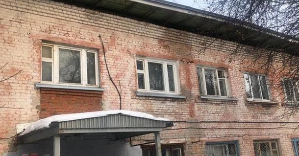 СК Удмуртии проводит проверку после обрушения кровли жилого дома Ижевска 