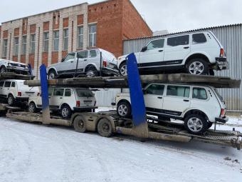 10 автомобилей «Нива» и Lada Vesta поступят в больницы Удмуртии