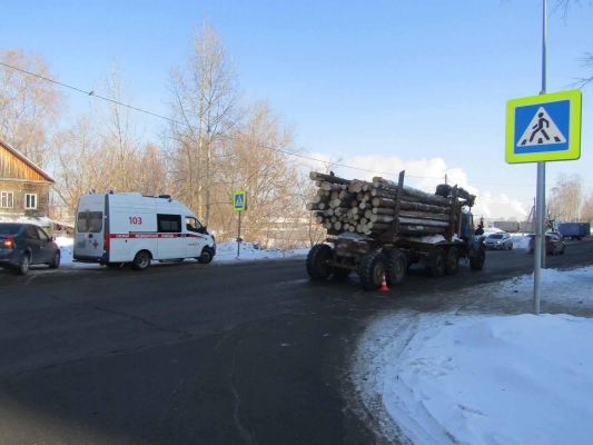 Водитель лесовоза сбил 16-летенего юношу на пешеходном переходе в Ижевске