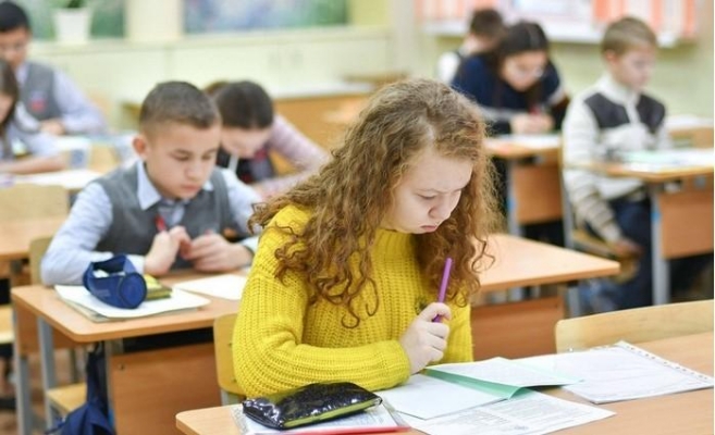 Министерство просвещения России рекомендует завершить учебный год в младших и средних классах до 16 мая