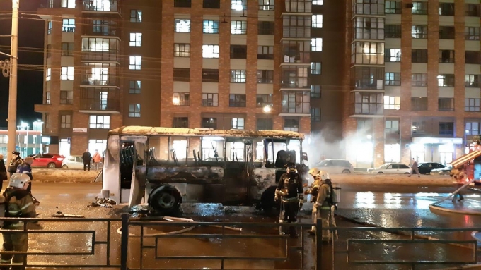 Пассажирский автобус сгорел в Ижевске
