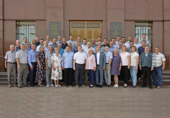 Доска Почёта Воткинского завода: Гордость и признание для имен тружеников