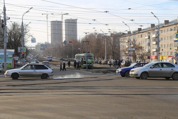 В Ижевске приступили к ремонту дороги на перекрестке улиц Кирова и К. Маркса