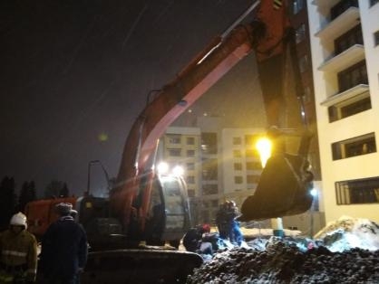 Двое рабочих погибли при обрушении грунта на стройке в Ижевске