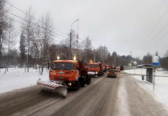 «Сработали неплохо»:  глава Ижевска оценил работу дорожников в условиях сильного снегопада