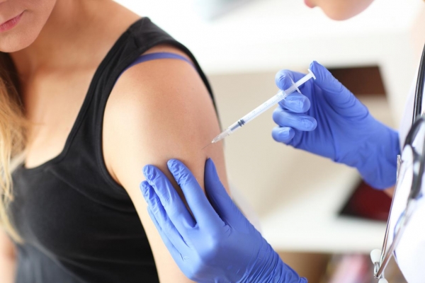 Прививку от коронавируса поставили более 85 тысяч жителей Удмуртии