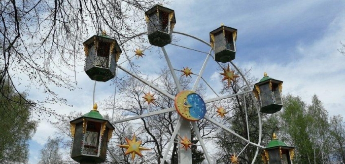 В парке Космонавтов в Ижевске 14 мая запустят 15-метровое колесо обозрения 