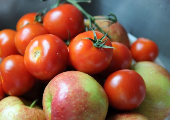 На прошедшей неделе в Удмуртии более всего выросли цены на помидоры, яблоки и маргарин