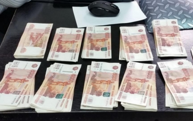 Житель  Воткинска перевел мошенниками почти 1 миллион рублей