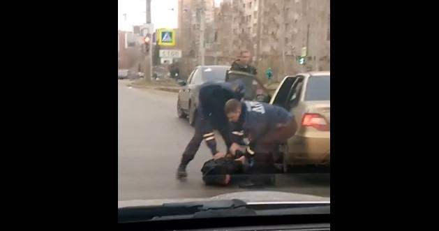 Пьяный водитель попытался скрыться от преследования патрульной машины ДПС в Ижевске