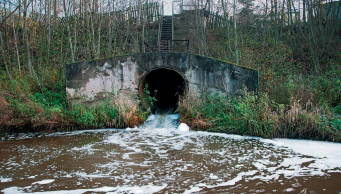 Предприятие в Удмуртии сбрасывало в реку загрязненные сточные воды