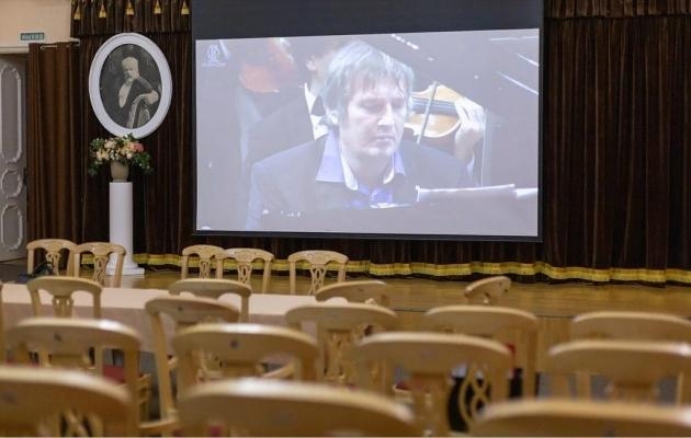 По 3 млн рублей получат Глазов и Сарапул на создание виртуальных концертных залов