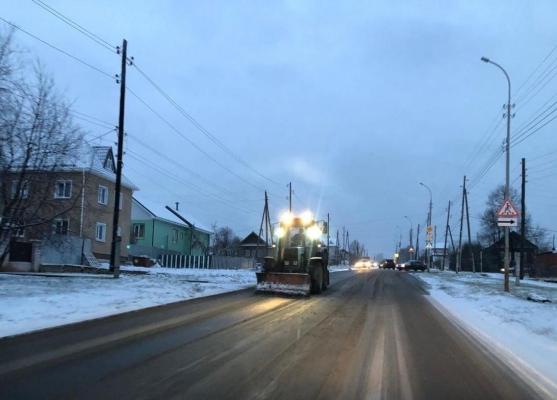 61 единица техники вышла на улицы Ижевска после ночного снегопада