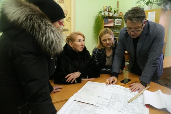 Власти Ижевска решили расторгнуть контракт по благоустройству площадки для выгула собак