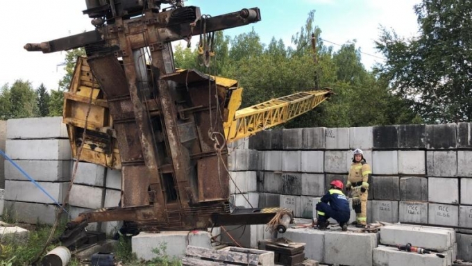 Рабочий пострадал при падении крана на одном из предприятий в Ижевске