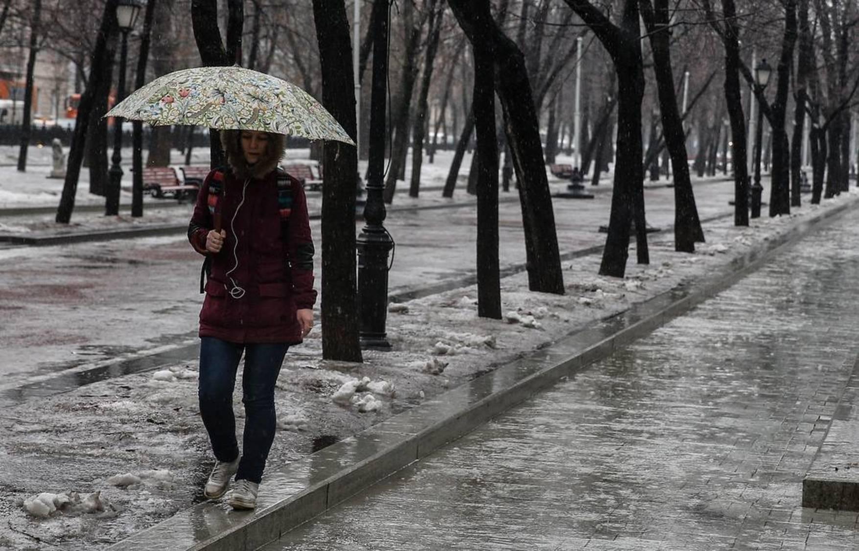 Москва теплая зима. Дождь зимой. Теплая зима. Бесснежная зима в Москве. Москва зимой пасмурно.