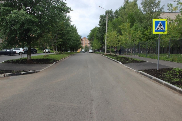 Дорожники отремонтировали улицу Цветочную в Ижевске