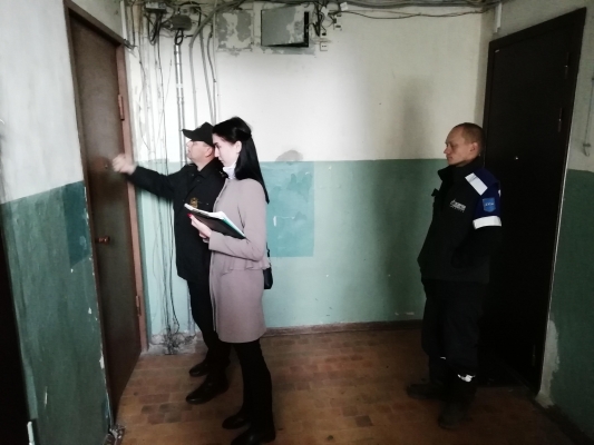 Судебные приставы помогли вернуть газ жильцам дома по улице Советской в Ижевске