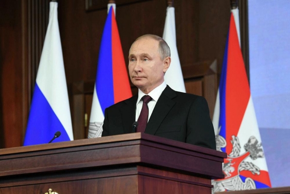 Президент РФ подписал закон об антикризисных мерах в условиях санкций