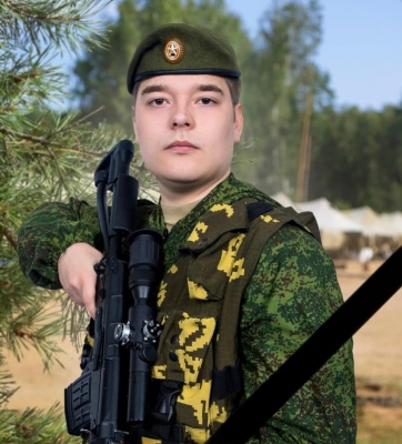 С героически погибшим  рядовым Александром Пичугиным простятся в Сарапуле