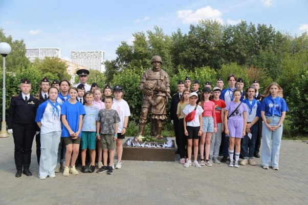В Ижевске прошла памятная акция, посвященная детям - жертвам Донбасса