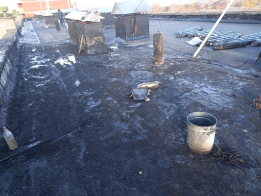 В Ижевске возбудили уголовное дело по факту пожара на крыше многоквартирного дома