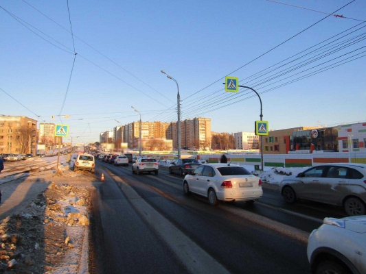Неопытный водитель сбил пешехода в Ижевске и скрылся с места ДТП