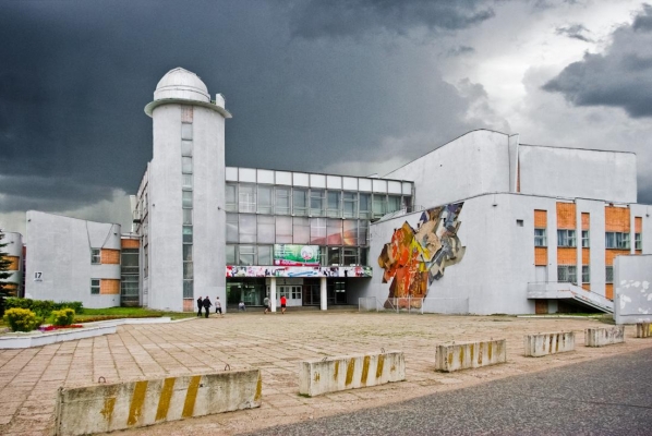 Кинотеатр под открытым небом планируют создать у Дворца детского творчества в Ижевске