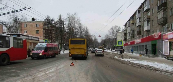 Сбитые автобусом в Ижевске пенсионерки отсудили у перевозчика почти 1 млн рублей