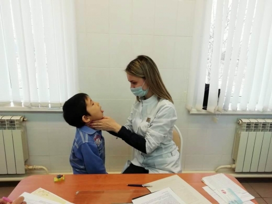 С 1 июня в поликлиниках Глазова ограничат прием детей без симптомов ОРВИ 