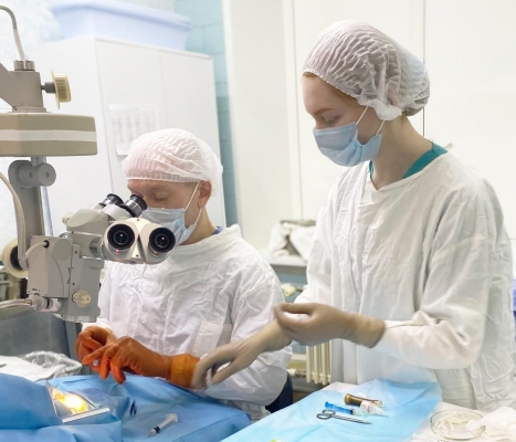 В Удмуртии врачи-офтальмологи вернули зрение почти ослепшей женщине