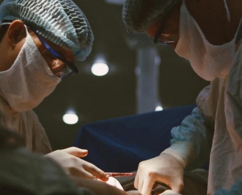 Кардиохирурги Удмуртии впервые провели операцию по замене аорты
