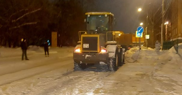 Более 17 тысяч кубометров снега вывезли из Ижевска за минувшую ночь