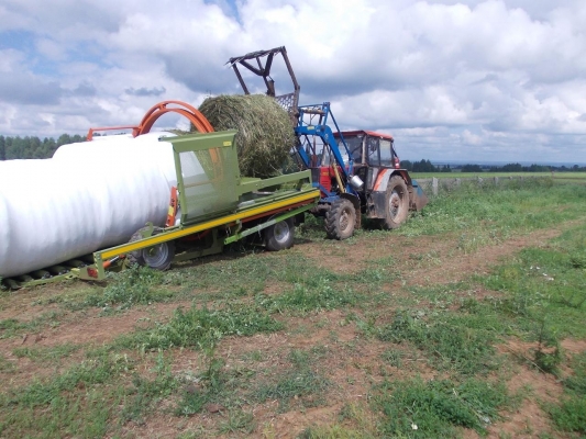 Сельхозпроизводители Удмуртии обеспокоены заготовкой сена