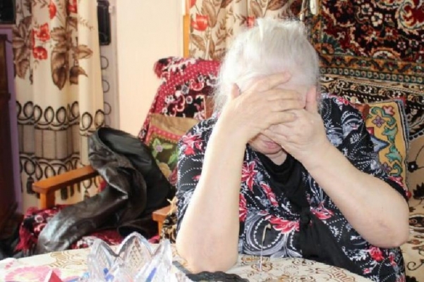Более 50 тысяч рублей мошенники похитили у пожилой жительницы Ижевска 