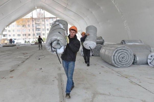 Новый физкультурно-оздоровительный комплекс строят на стадионе «Локомотив»