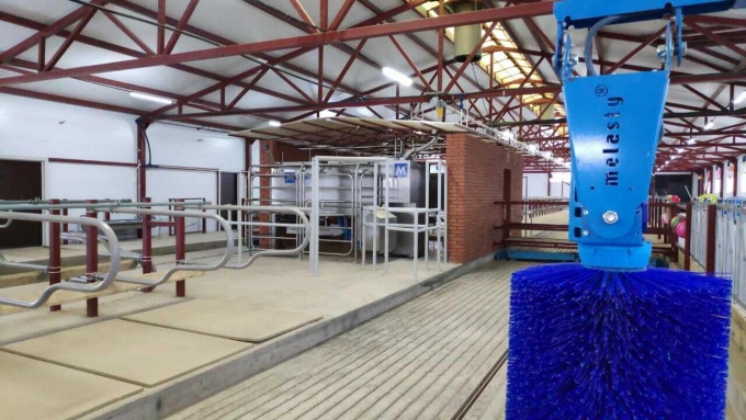 В Удмуртии открылась седьмая роботизированная молочная ферма