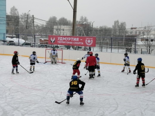 Свыше 9 тысяч жителей Удмуртии приняли участие в Дне зимних видов спорта