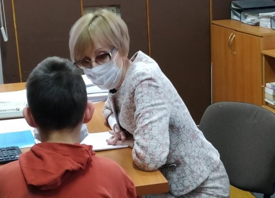 С ребёнком, ударившим врача ножом в Ижевске, работают психологи