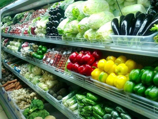 Около 300 кг некачественных овощей и фруктов сняли с продажи в Удмуртии 