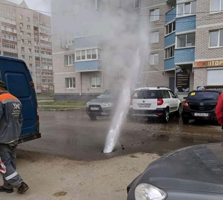 Порыв теплоносителя на улице Красноармейской в Ижевске локализовали 