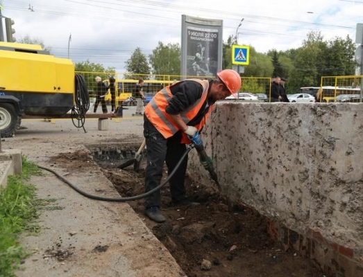 Члены Общественной палаты Ижевска проверили ремонт подземного перехода около УдГУ